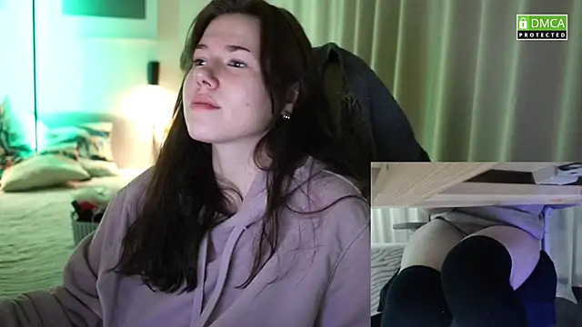 Snapshot of girl_u_never_met chatting on 15, 11, 2025 girl u never met online show from 15, 11, 2025