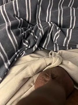 Snapshot of CurvyDicky8 chatting on 25, 11, 2025 CurvyDicky8 online show from 25, 11, 2025