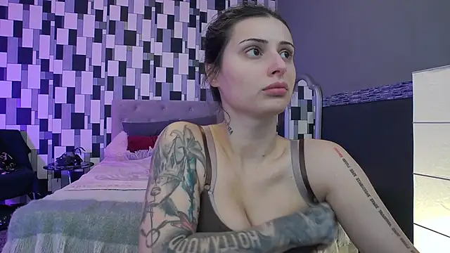 venusinylons online show from 28, 11, 2025