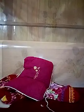 Snapshot of Em_xinh01 chatting on 12, 11, 2025 Em xinh01 online show from 12, 11, 2025