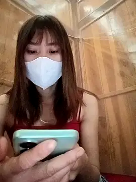 Snapshot of Em_xinh01 chatting on 3, 12, 2025 Em xinh01 online show from 3, 12, 2025