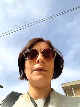 Piediniecollant online show from 6, 3, 2026