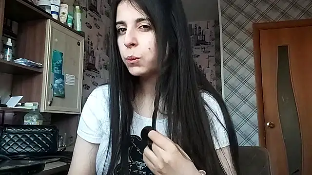 Lina rix online show from 5, 12, 2025