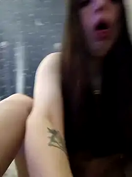 Snapshot of Heavenlyangelforever chatting on 4, 12, 2025 Heavenlyangelforever online show from 4, 12, 2025