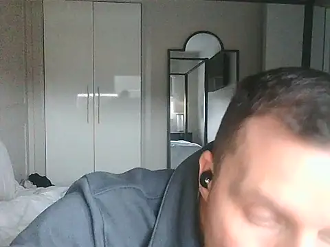 Snapshot of scotsman202513 chatting on 27, 11, 2025 scotsman202513 online show from 27, 11, 2025