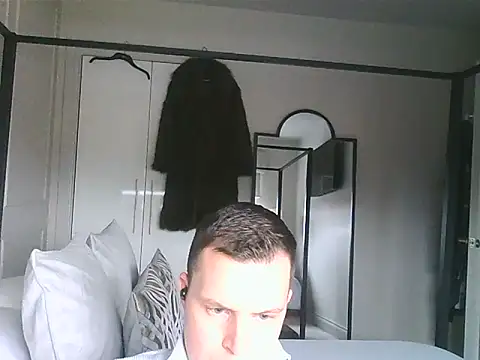 Snapshot of scotsman202513 chatting on 1, 12, 2025 scotsman202513 online show from 1, 12, 2025