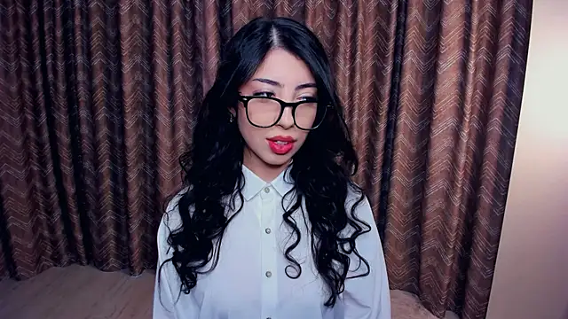 Snapshot of TonjaNeace chatting on 10, 11, 2025 TonjaNeace online show from 10, 11, 2025