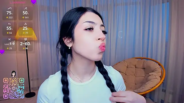 Snapshot of TonjaNeace chatting on 3, 12, 2025 TonjaNeace online show from 3, 12, 2025