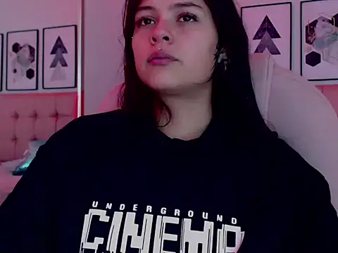 KikiVelvet online show from 16, 1, 2026