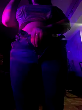 Snapshot of BrowningNoonday chatting on 29, 10, 2025 BrowningNoonday online show from 29, 10, 2025