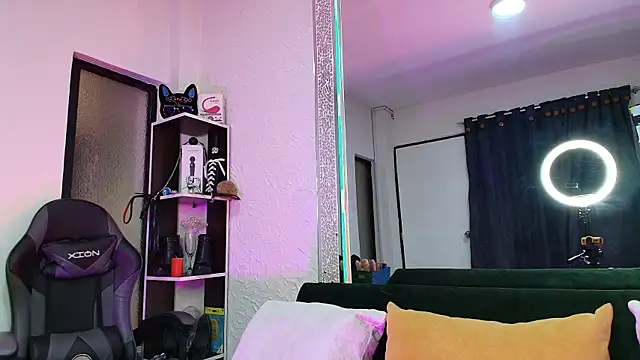 Natasha Amber online show from 1, 12, 2025