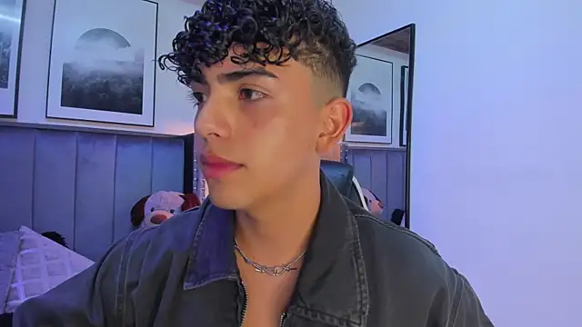 Snapshot of Niick_Twiink chatting on 1, 11, 2025 Niick Twiink online show from 1, 11, 2025