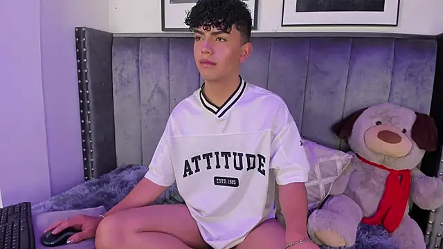 Snapshot of Niick_Twiink chatting on 17, 11, 2025 Niick Twiink online show from 17, 11, 2025