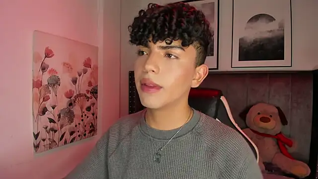 Snapshot of Niick_Twiink chatting on 15, 12, 2025 Niick Twiink online show from 15, 12, 2025