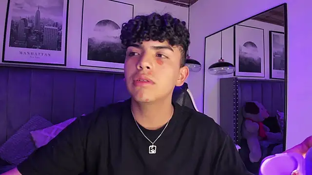 Snapshot of Niick_Twiink chatting on 17, 12, 2025 Niick Twiink online show from 17, 12, 2025