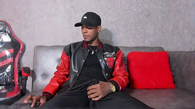 Snapshot of for_itan chatting on 12, 11, 2025 for itan online show from 12, 11, 2025