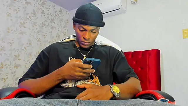 Snapshot of for_itan chatting on 28, 11, 2025 for itan online show from 28, 11, 2025