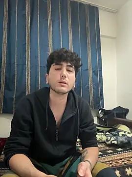 Snapshot of Hernann19 chatting on 21, 12, 2025 Hernann19 online show from 21, 12, 2025