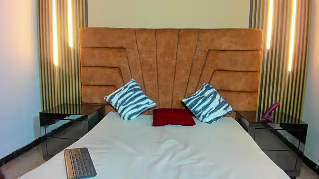 Camila-Valverde online show from 19, 3, 2026