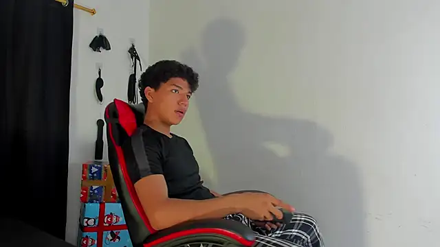 Maximiliano Khalil online show from 14, 12, 2025