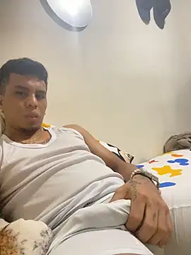 MichaManu7 online show from 8, 11, 2025