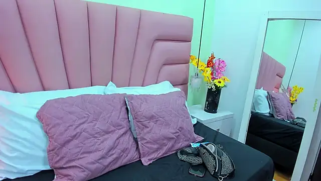 Kim Luna1 online show from 20, 12, 2025