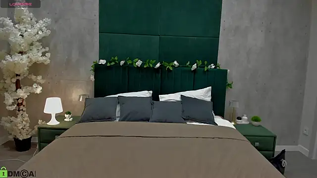 Snapshot of Melanie_Ryer chatting on 28, 11, 2025 Melanie Ryer online show from 28, 11, 2025