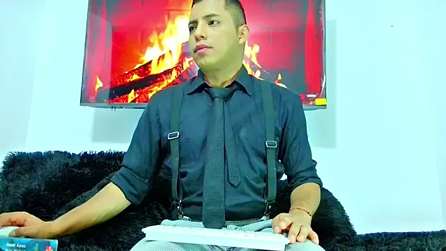 Snapshot of Mike_Fetiche chatting on 15, 11, 2025 Mike Fetiche online show from 15, 11, 2025