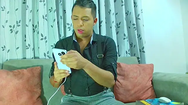 Snapshot of Mike_Fetiche chatting on 20, 11, 2025 Mike Fetiche online show from 20, 11, 2025