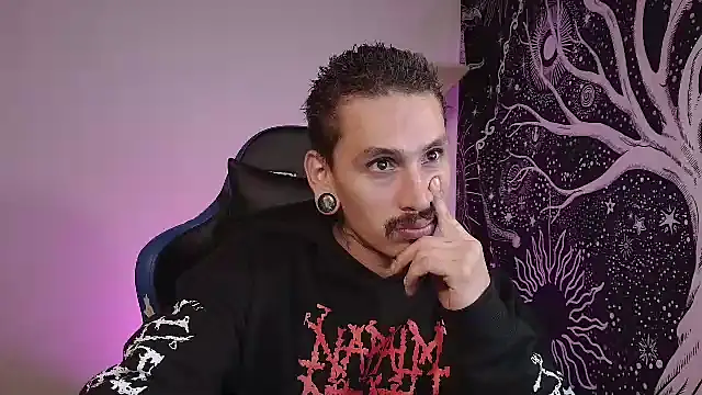 Snapshot of mateos6_6 chatting on 26, 11, 2025 mateos6 6 online show from 26, 11, 2025