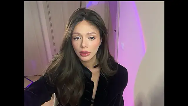 Snapshot of Lisa_Graham chatting on 18, 12, 2025 Lisa Graham online show from 18, 12, 2025