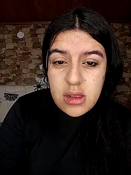 Naaoomii1 online show from 1, 11, 2025