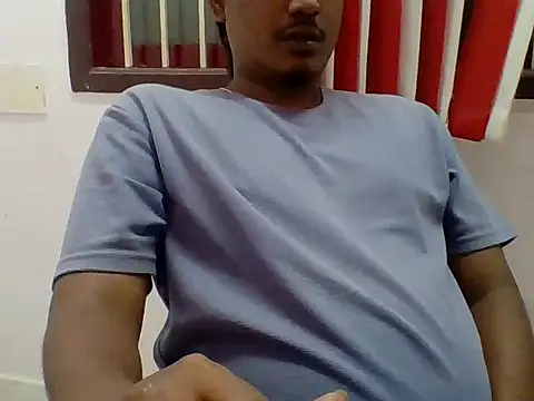 Snapshot of Lycan1993 chatting on 23, 11, 2025 Lycan1993 online show from 23, 11, 2025