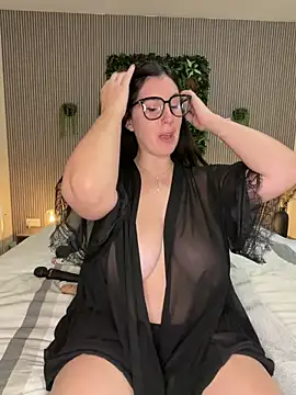 Snapshot of MysteryGirl__ chatting on 20, 11, 2025 MysteryGirl online show from 20, 11, 2025