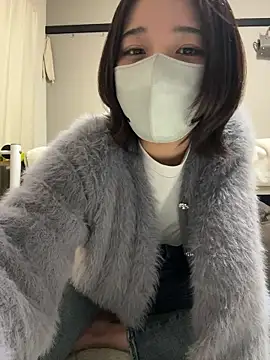 Snapshot of shuri_rin_ch chatting on 3, 11, 2025 shuri rin ch online show from 3, 11, 2025