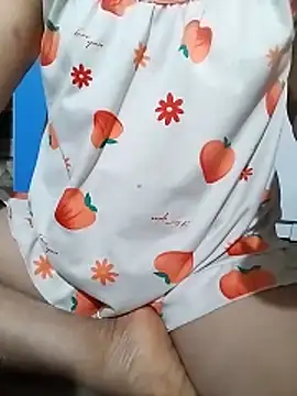 Snapshot of -Hazel-123 chatting on 14, 11, 2025 -Hazel-123 online show from 14, 11, 2025