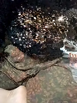 Snapshot of -Hazel-123 chatting on 19, 11, 2025 -Hazel-123 online show from 19, 11, 2025