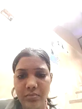 Snapshot of kaju_17 chatting on 28, 10, 2025 kaju 17 online show from 28, 10, 2025