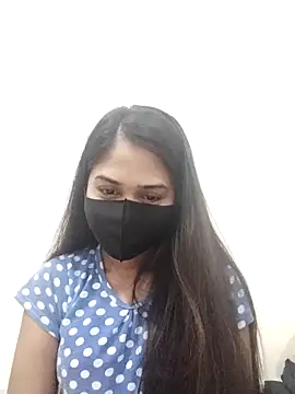 Green LaDY66 online show from 20, 11, 2025