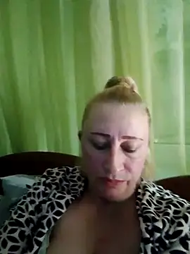 Snapshot of Esenia505 chatting on 1, 11, 2025 Esenia505 online show from 1, 11, 2025