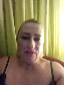 Snapshot of Esenia505 chatting on 14, 11, 2025 Esenia505 online show from 14, 11, 2025