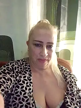 Snapshot of Esenia505 chatting on 29, 11, 2025 Esenia505 online show from 29, 11, 2025