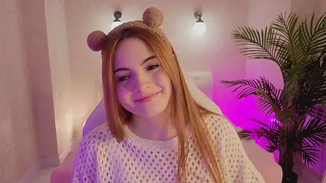 Snapshot of Daniela_Saules chatting on 19, 11, 2025 Daniela Saules online show from 19, 11, 2025