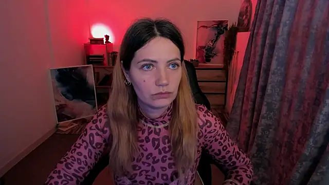 Snapshot of AleksaLaurent chatting on 1, 11, 2025 AleksaLaurent online show from 1, 11, 2025