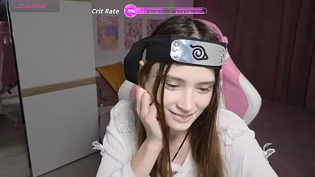 Hana Flo  online show from 4, 11, 2025