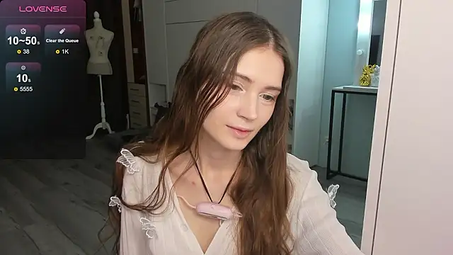 Hana Flo  online show from 2, 2, 2026