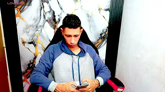 The latin boy online show from 2, 2, 2026