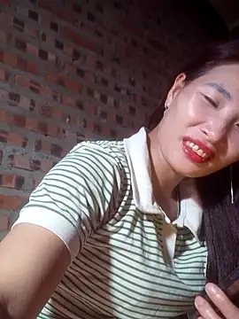 Snapshot of HGiasexy69 chatting on 17, 12, 2025 HGiasexy69 online show from 17, 12, 2025