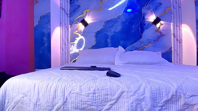 Snapshot of Girls_from_medellin chatting on 19, 11, 2025 Girls from medellin online show from 19, 11, 2025