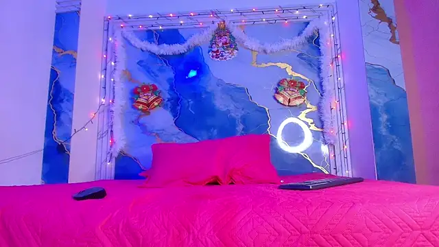 Snapshot of Girls_from_medellin chatting on 2, 12, 2025 Girls from medellin online show from 2, 12, 2025